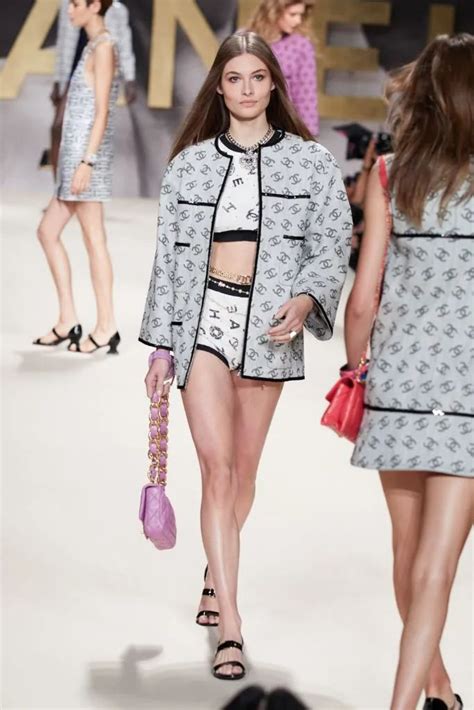 Chanel Brought Bikinis, Miniskirts and More Skin .